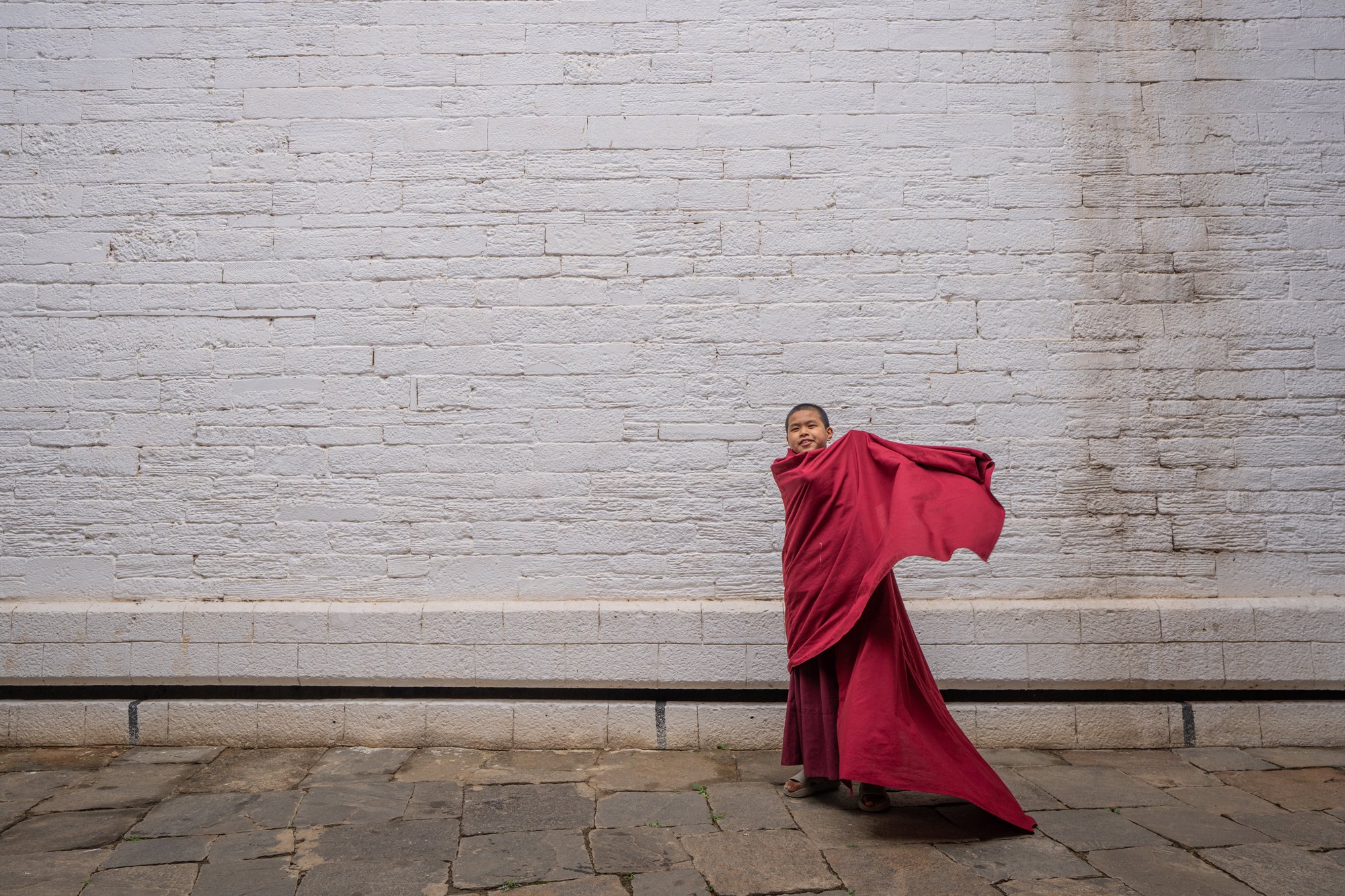 Monk Bhutan in Punakha Dzong